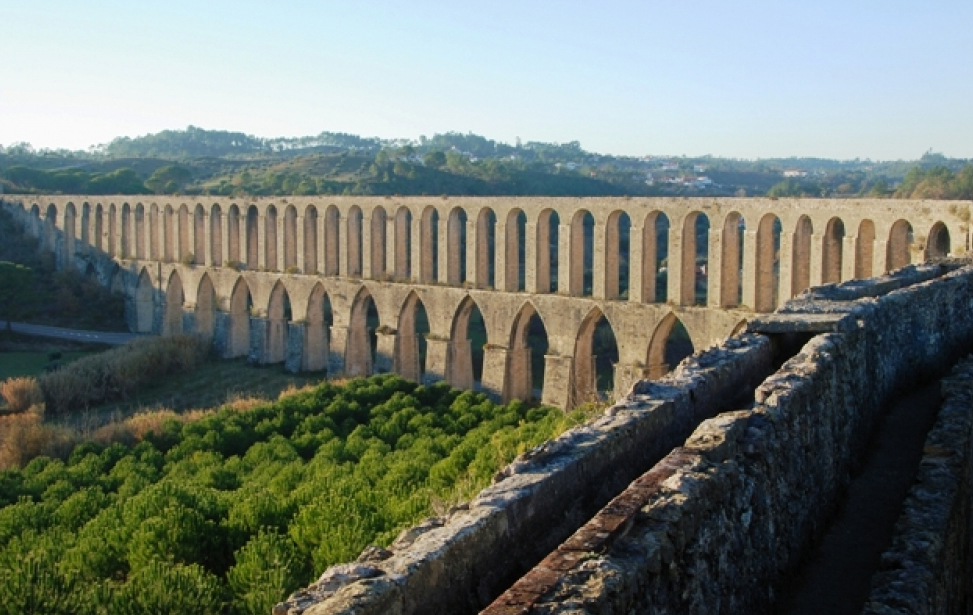 Aqueduct (Aqueduto) dos Pegões