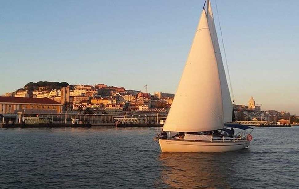 Sunset Boat Tour in Lisbon