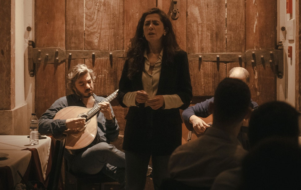 Mesa de Frades: Traditional Fado Show & Dinner