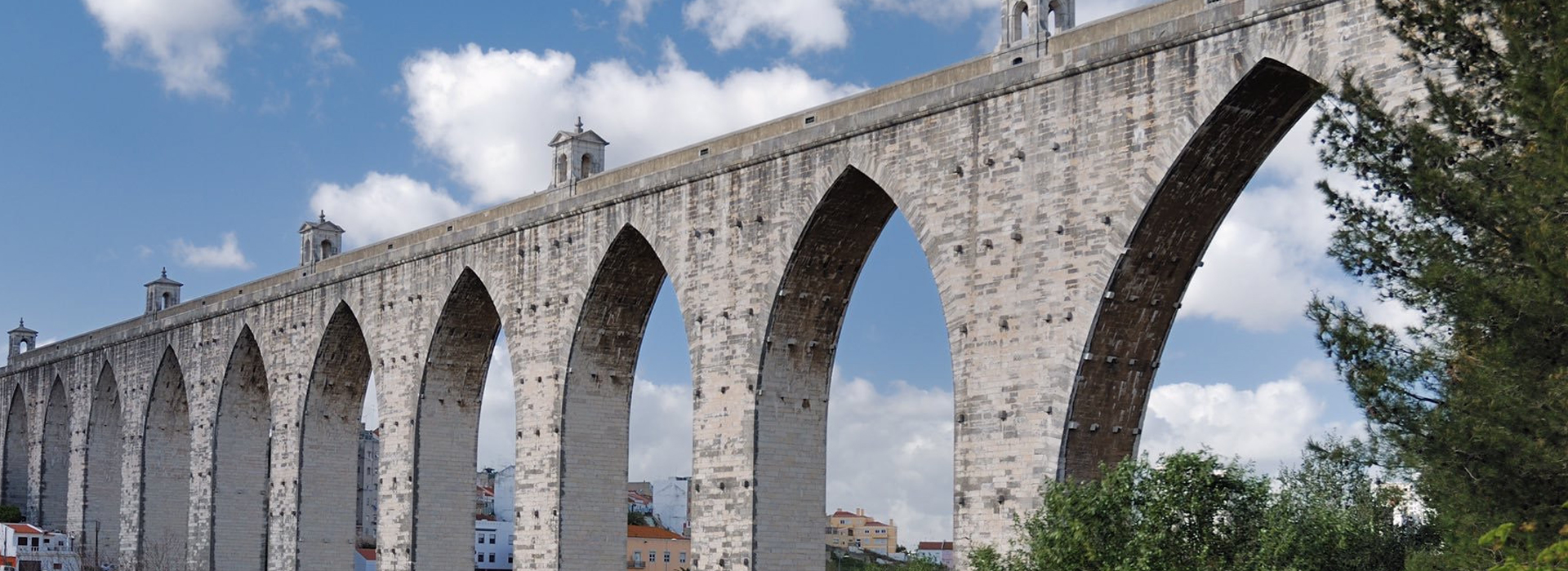 Águas Livres Aqueduct (Aqueduto das Águas Livres)